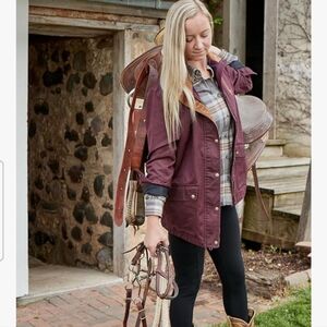 Legendary Whitetails Women's Plum Shirt Jacket